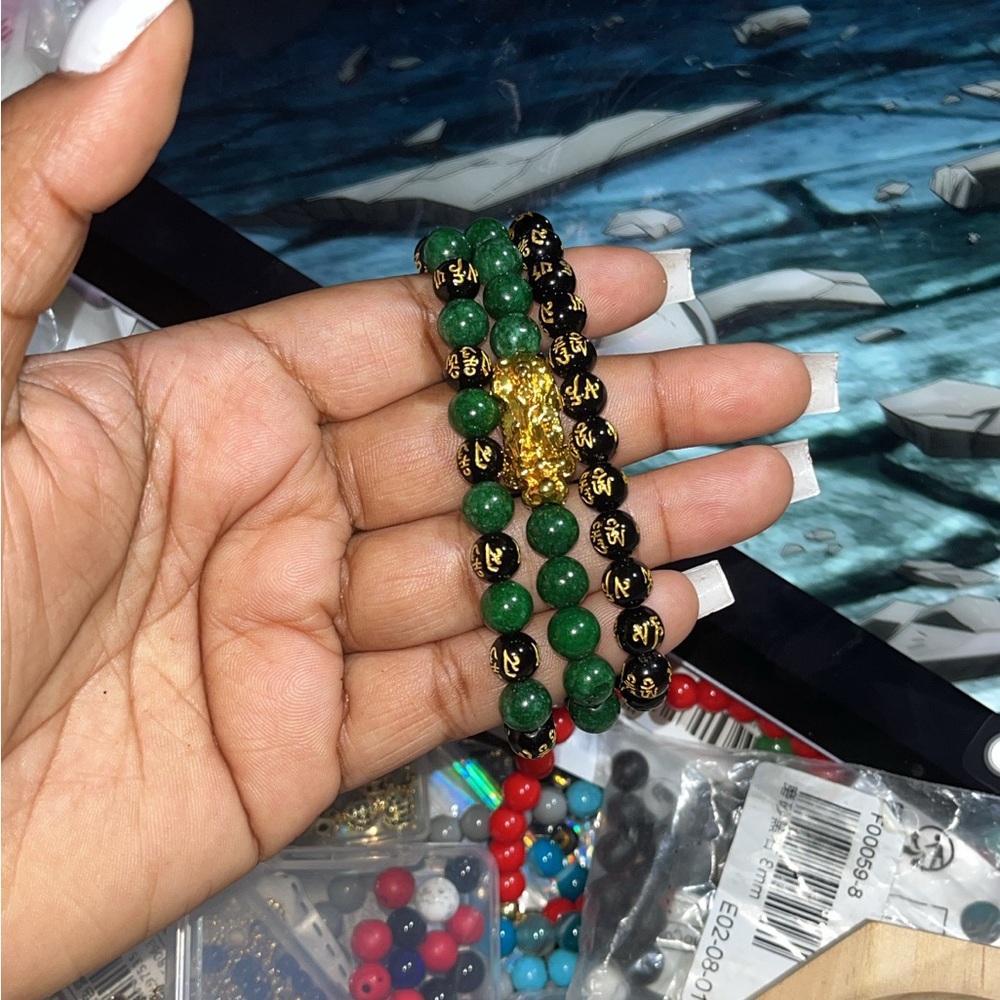 Green and Black Beaded Bracelet Set